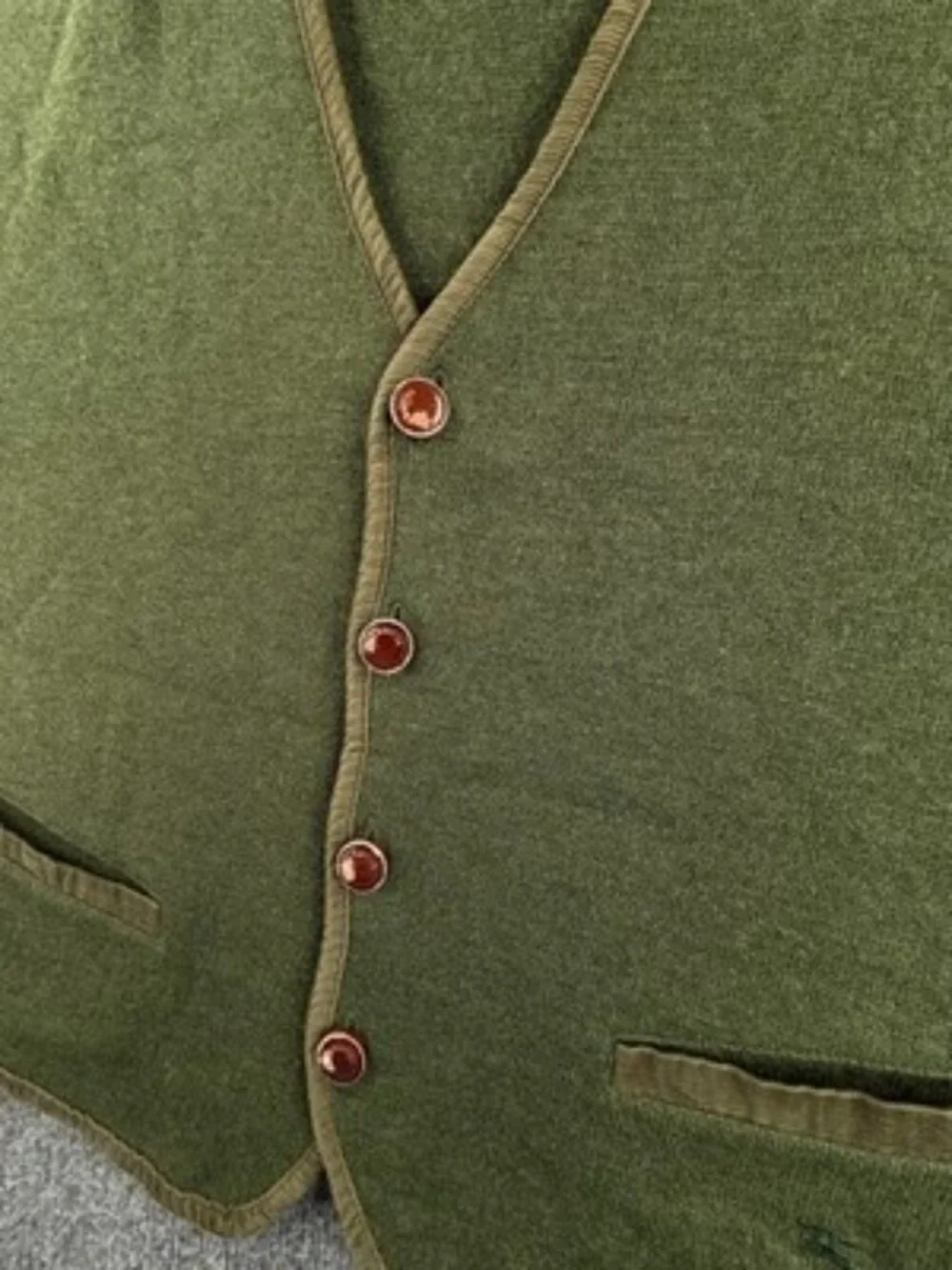 Burberry 5 Vest Green Mens V-Neck Sleeveless Solid Sweater Knit Adult Fashion